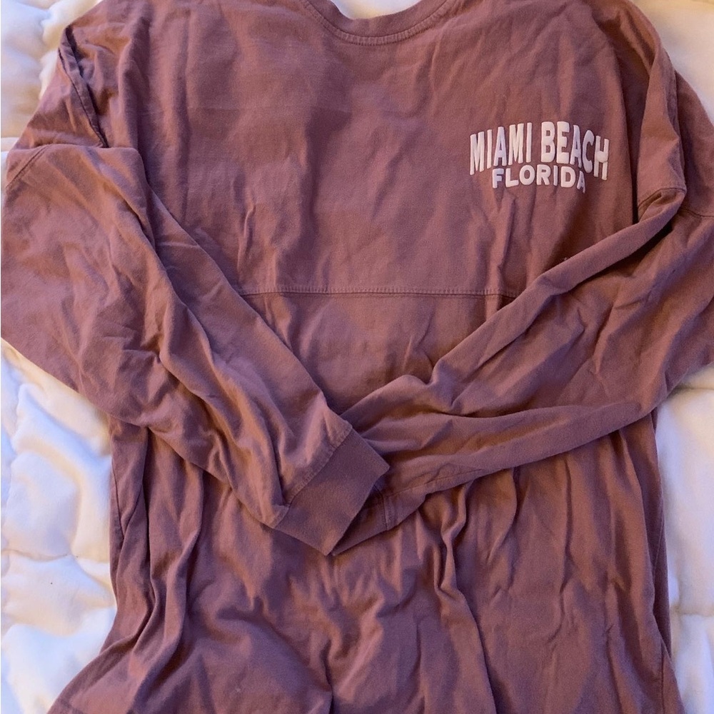 Exist Size Small Fits Like A Large Though - image 1